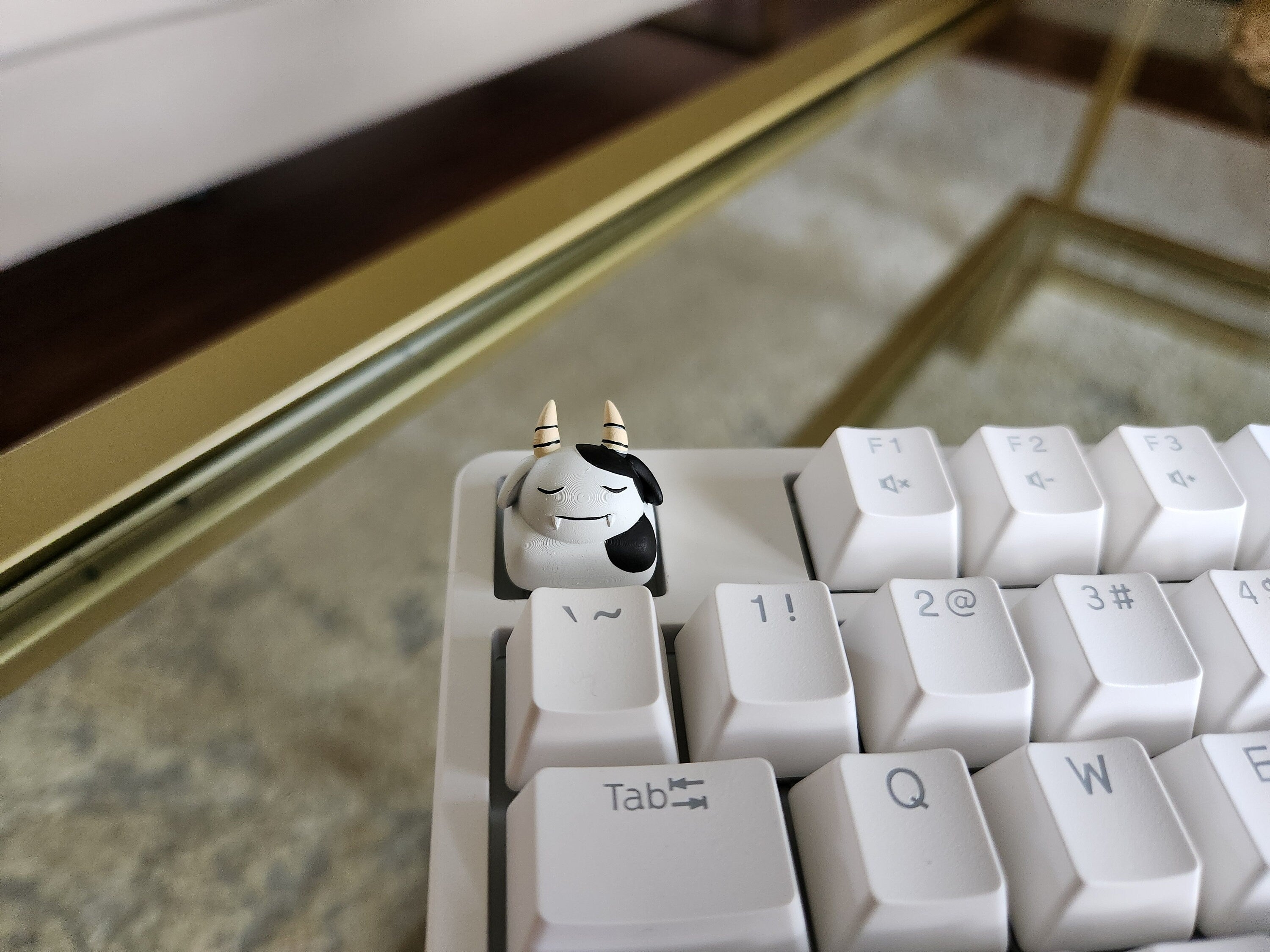 Video Game Pal World Mozzarina Keycap - Hand Painted Cute Keycap Designs, Cherry MX