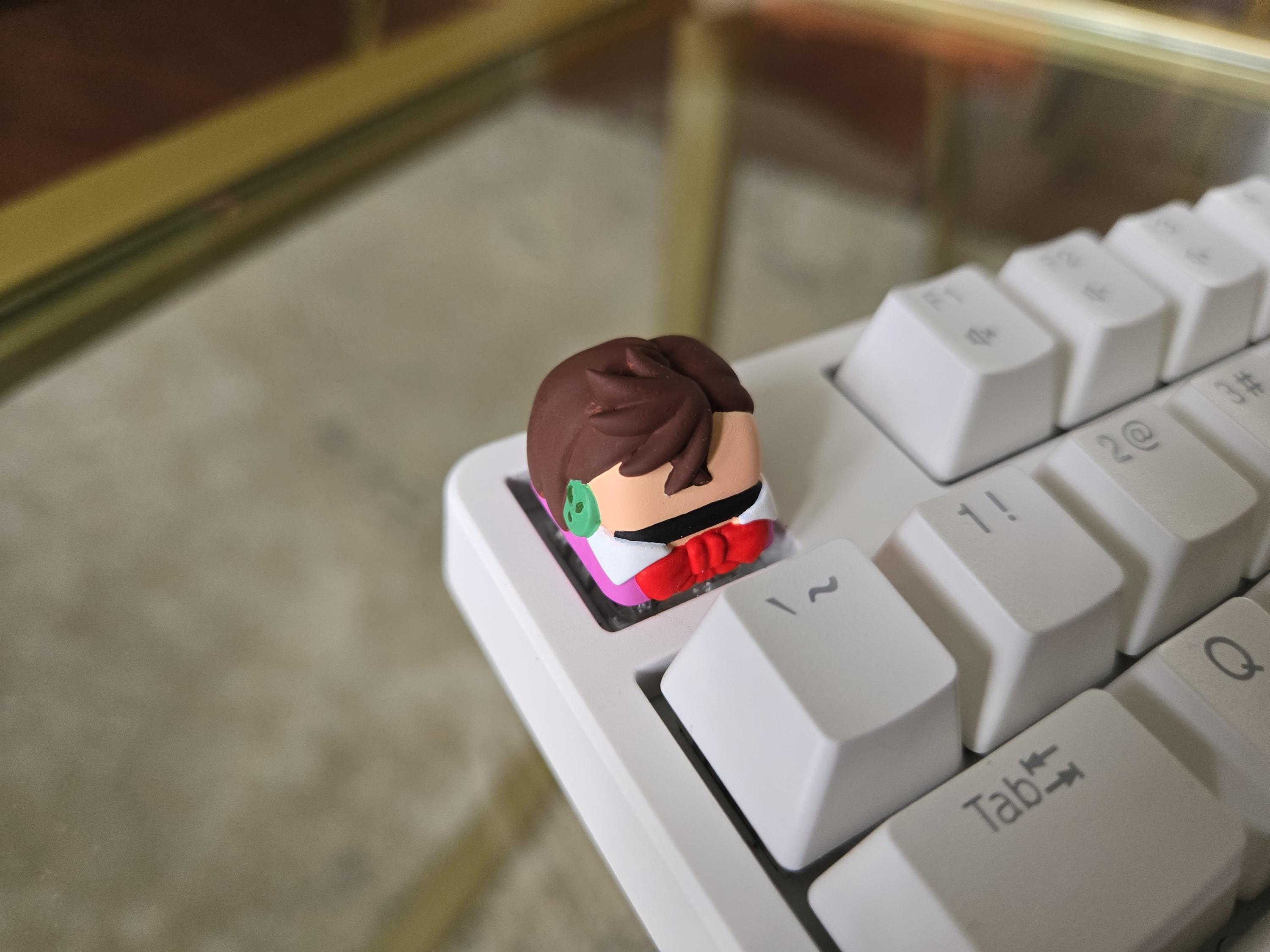 Anime Momo Keycap - Hand Painted Cute Keycap Designs, Cherry MX