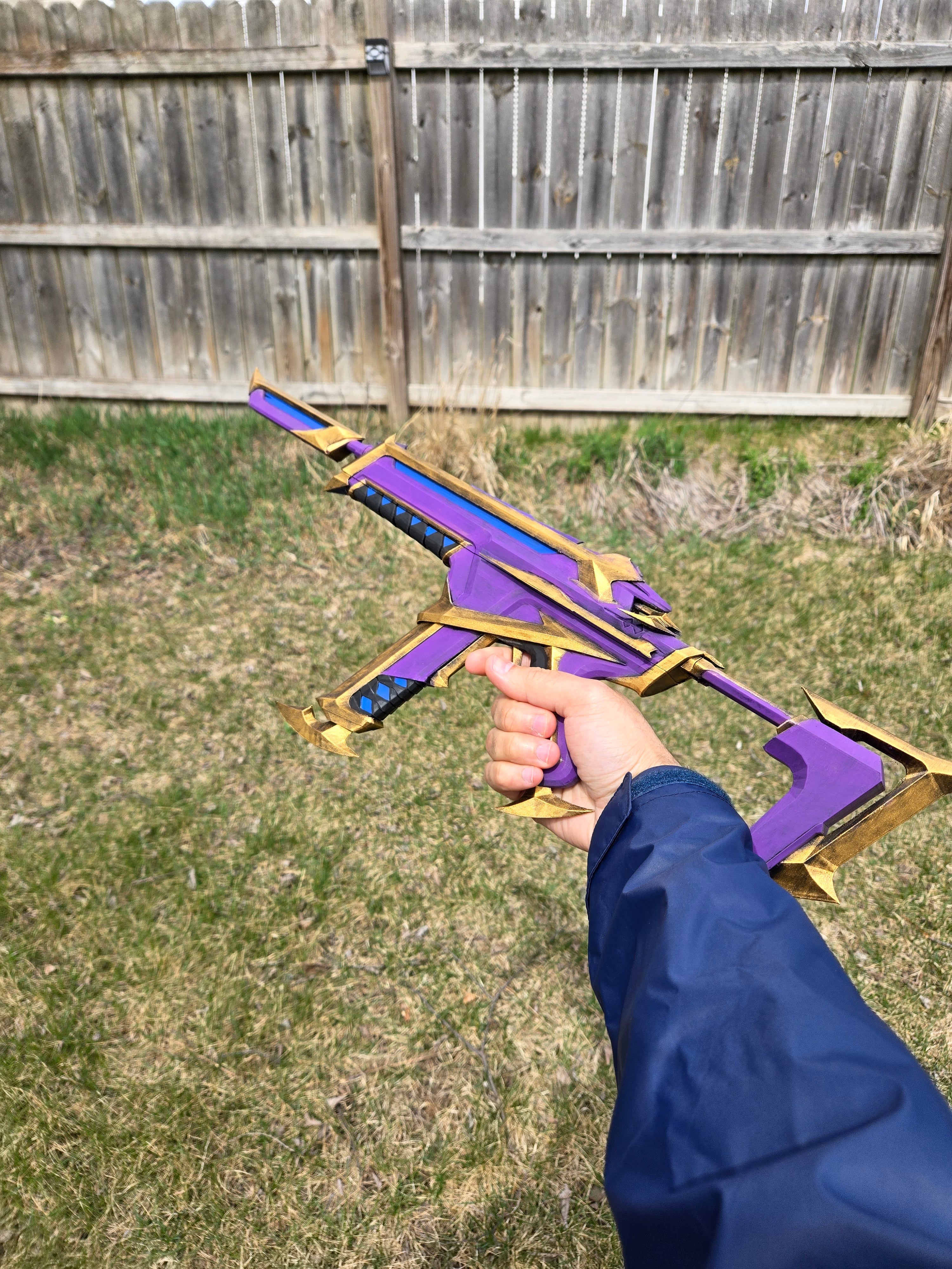 Kuronami Spectre Cosplay Prop – Hand Painted 1:1 Scale Valorant Replica | Premium 3D Printed Display Piece (Copy)