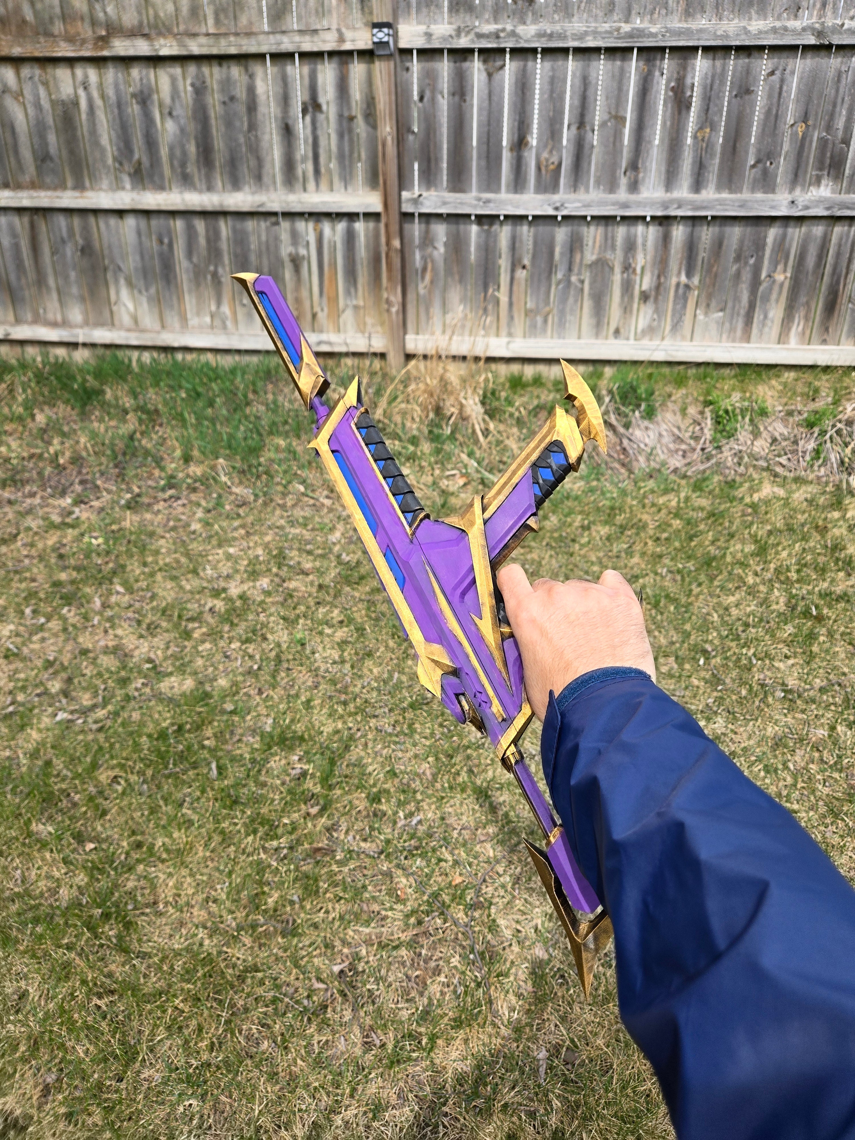 Kuronami Spectre Cosplay Prop – Hand Painted 1:1 Scale Valorant Replica | Premium 3D Printed Display Piece (Copy)