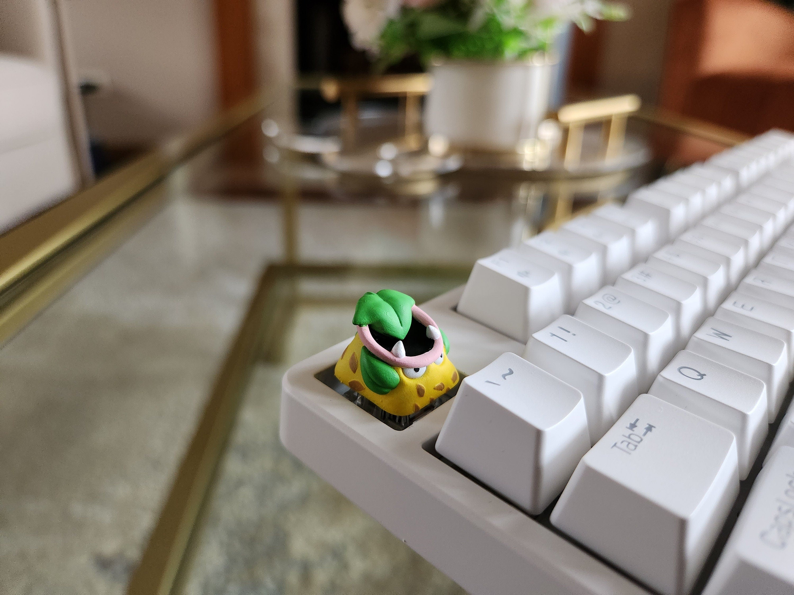 Anime Victreebel Keycap - Hand Painted Cute Keycap Designs, Cherry MX