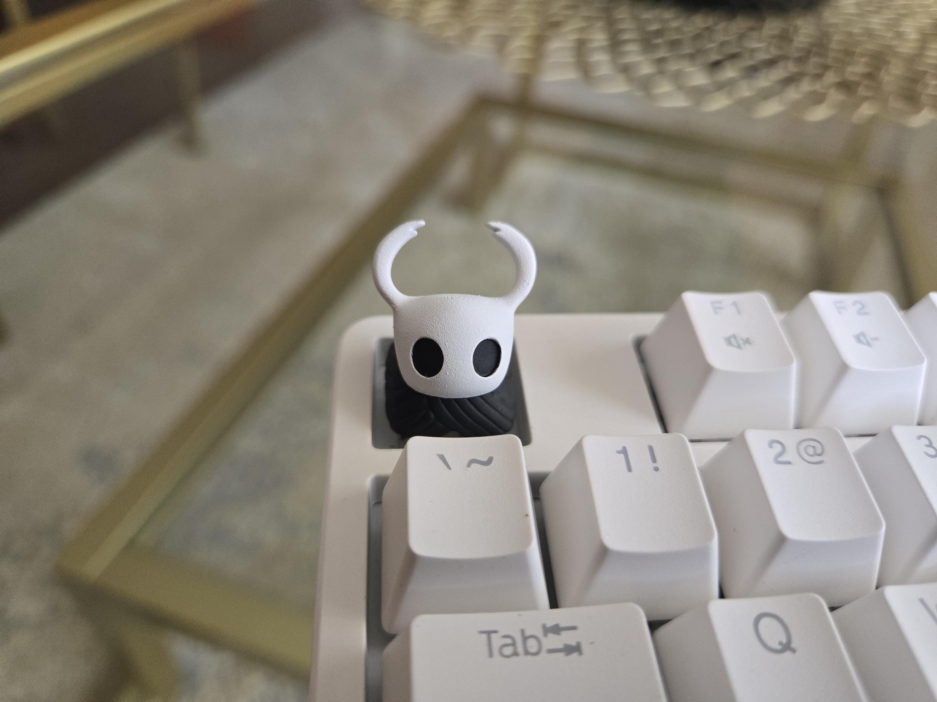 Hollow Knight Keycaps - Hand Painted Knight & Hornet, Cute Keycap Designs, Cherry MX