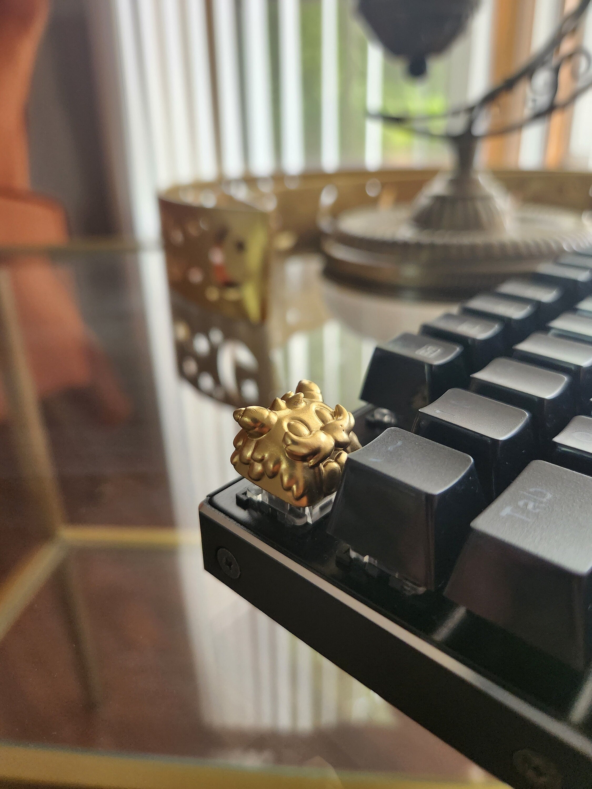Video Game Metallic Keycap - Hand Painted Cute Keycap Designs, League of Legends, Cherry MX, LoL