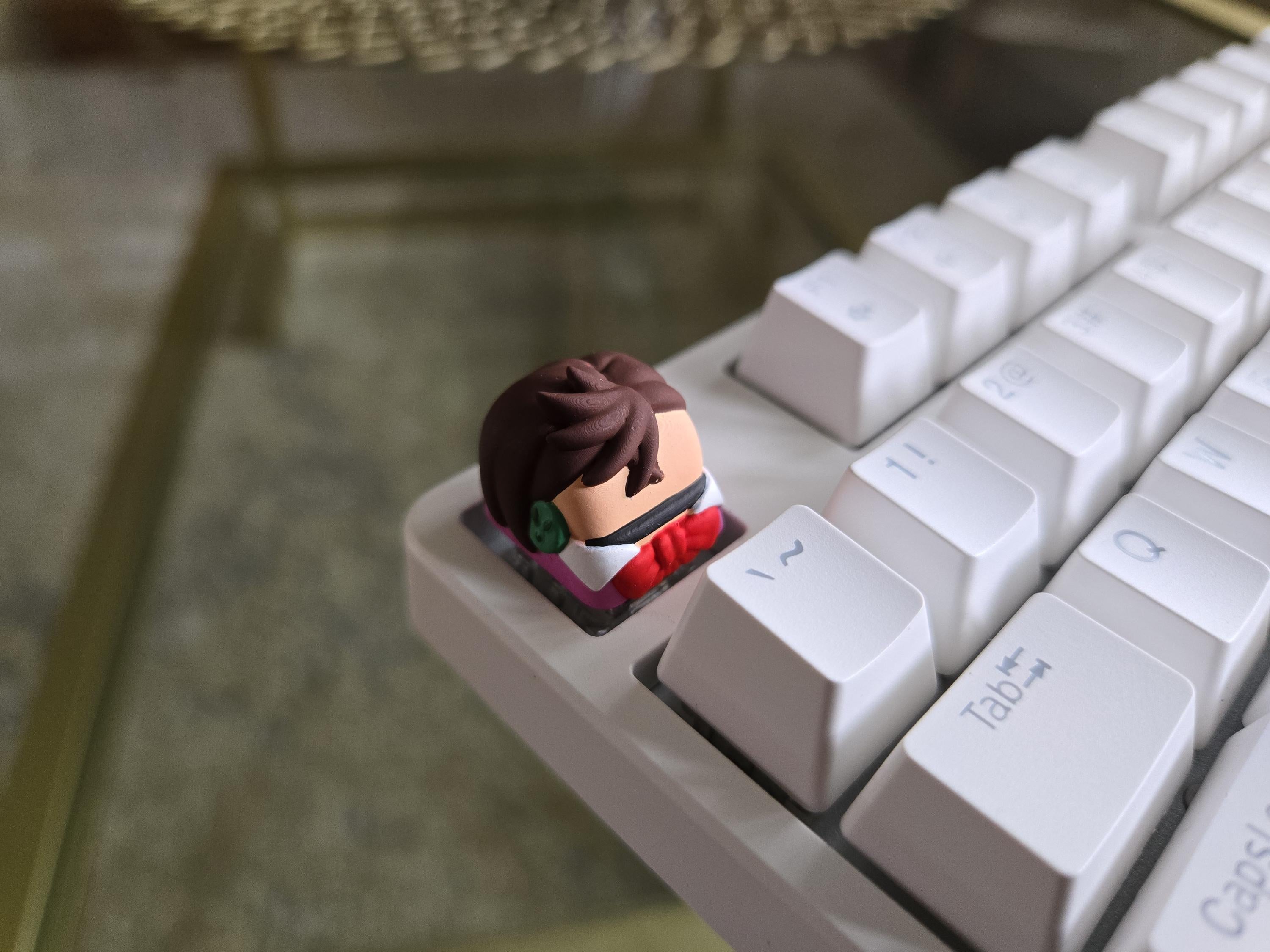 Anime Momo Keycap - Hand Painted Cute Keycap Designs, Cherry MX