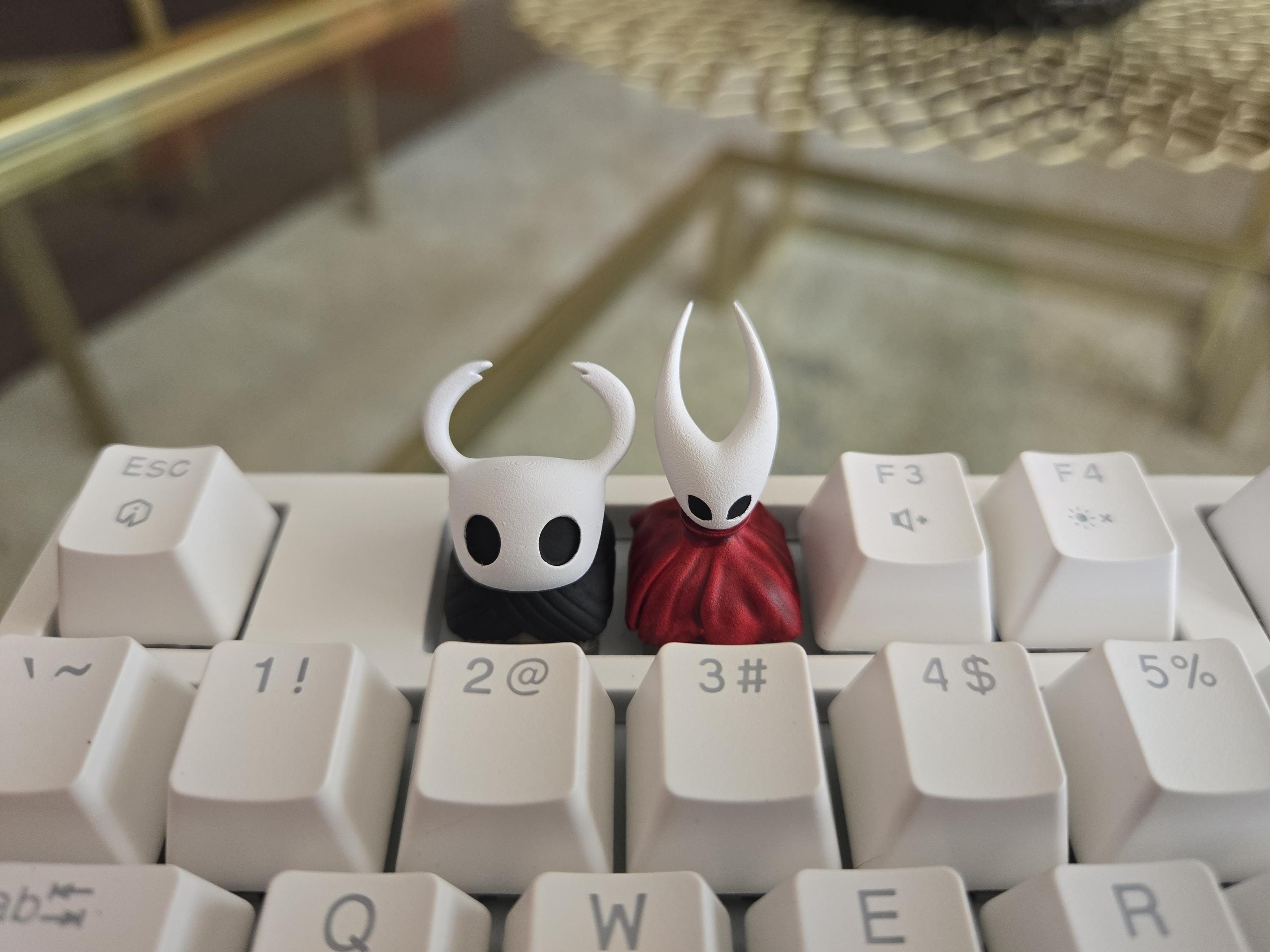 Hollow Knight Keycaps - Hand Painted Knight & Hornet, Cute Keycap Designs, Cherry MX