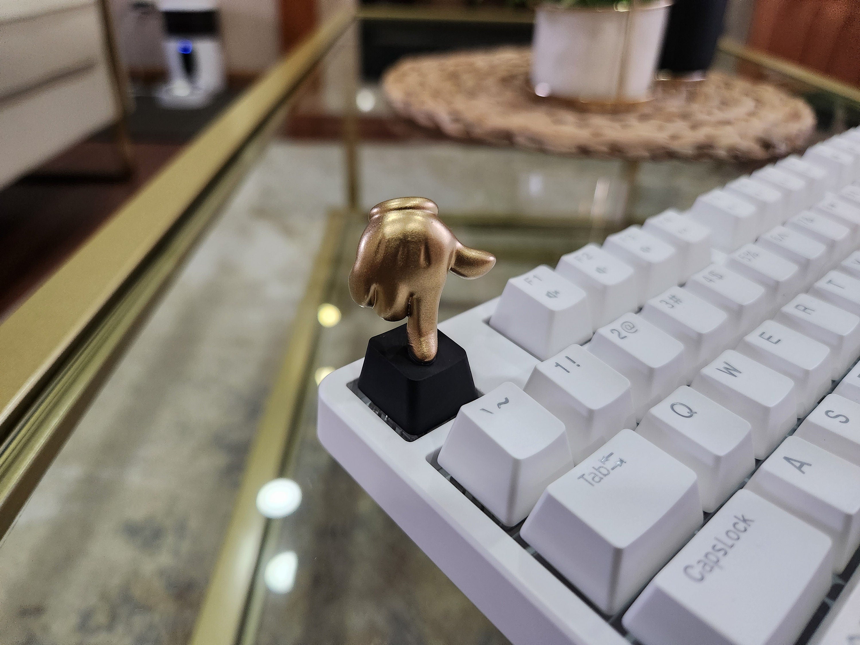 Golden Glove Finger Keycap - Hand Painted Cute Keycap Designs, Cherry MX