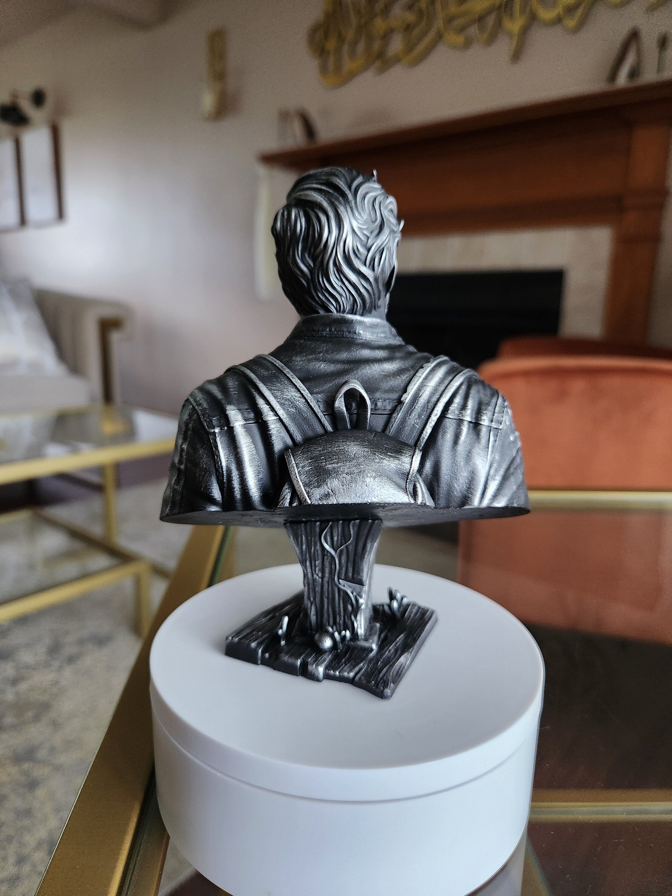 Joel Miller Bust - Perfect for Last of Us TV Collectors! - Pedro Pascal Hand Painted, 5.5" Tall