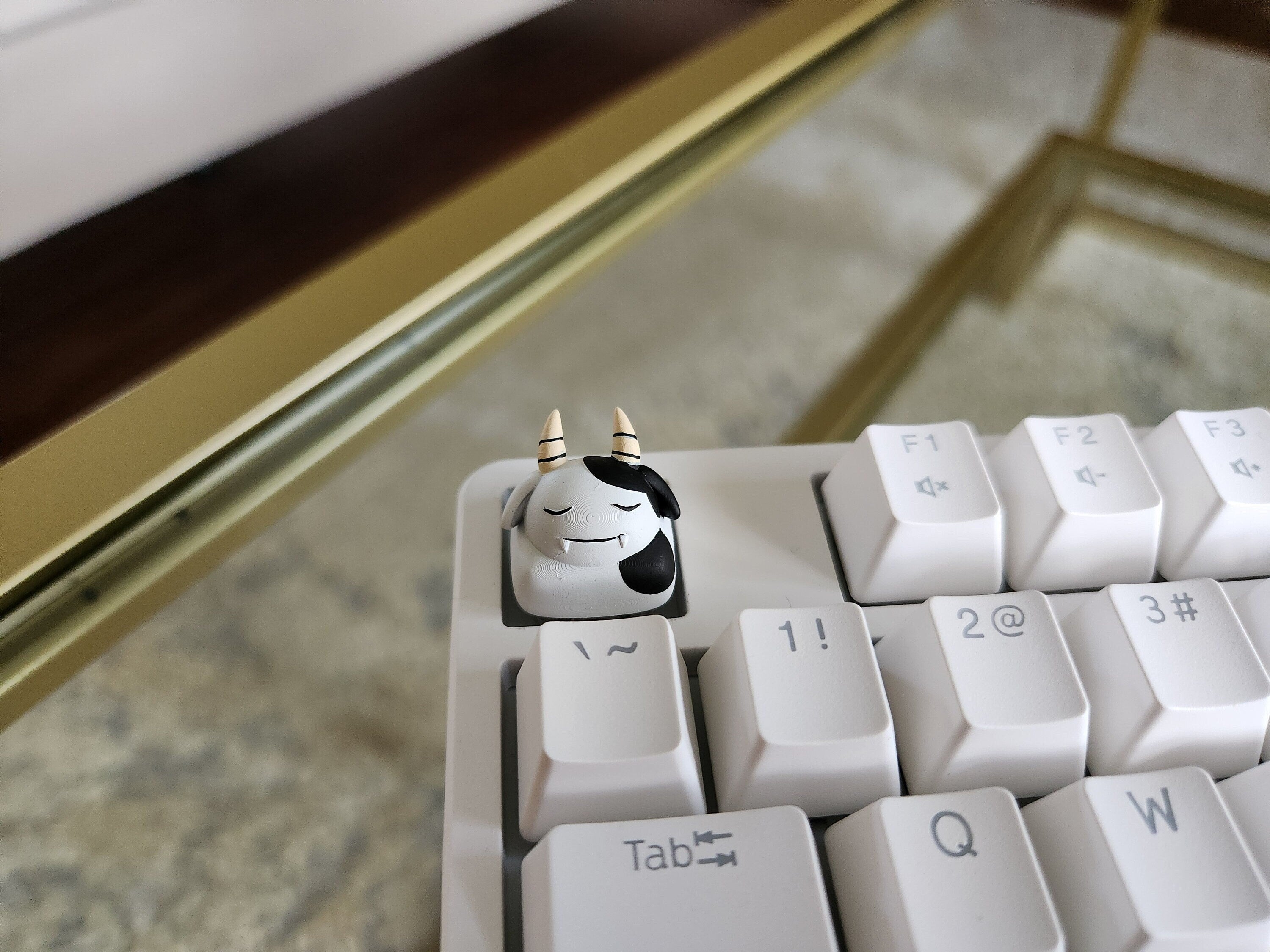 Video Game Pal World Mozzarina Keycap - Hand Painted Cute Keycap Designs, Cherry MX