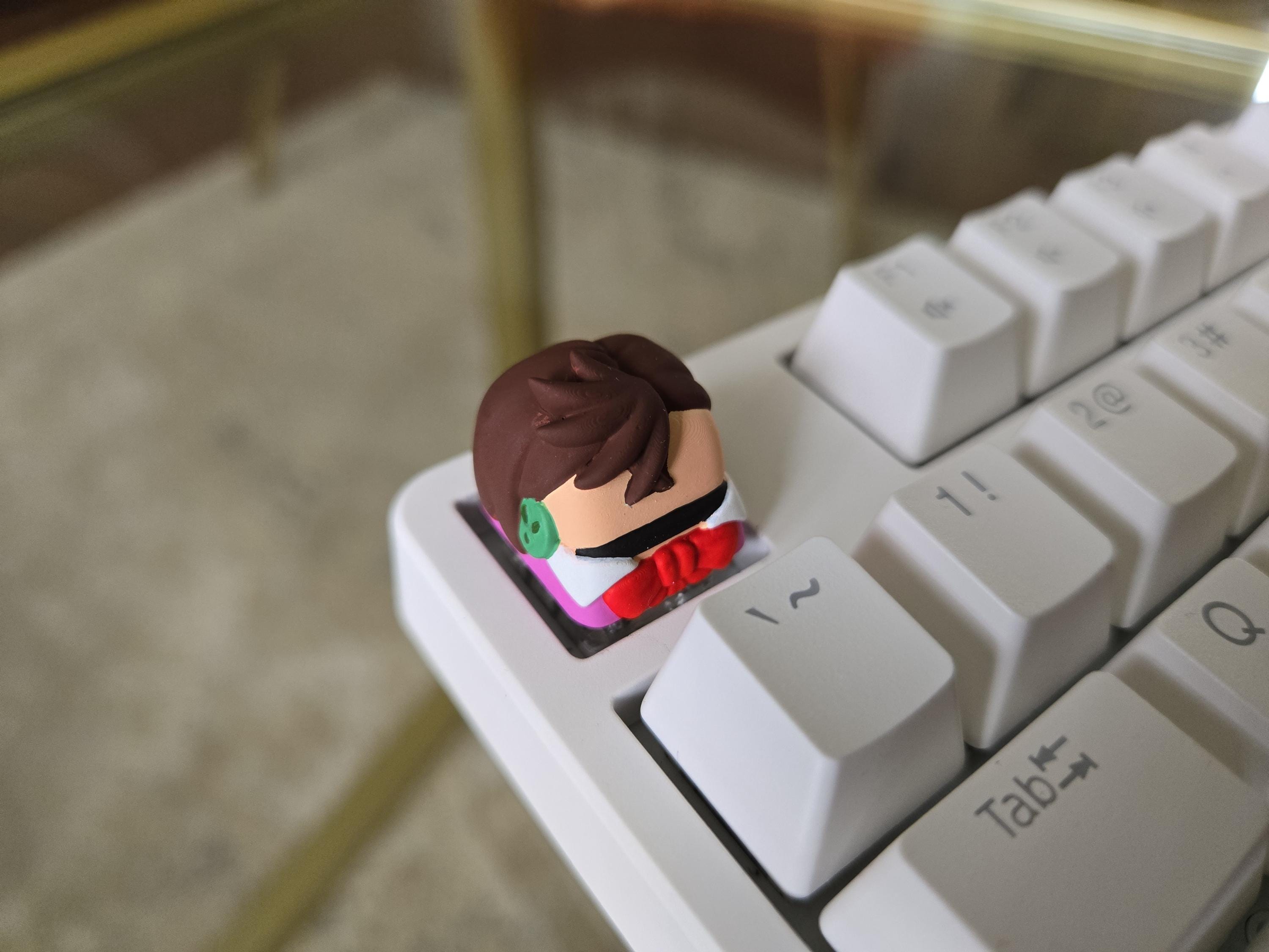 Anime Momo Keycap - Hand Painted Cute Keycap Designs, Cherry MX