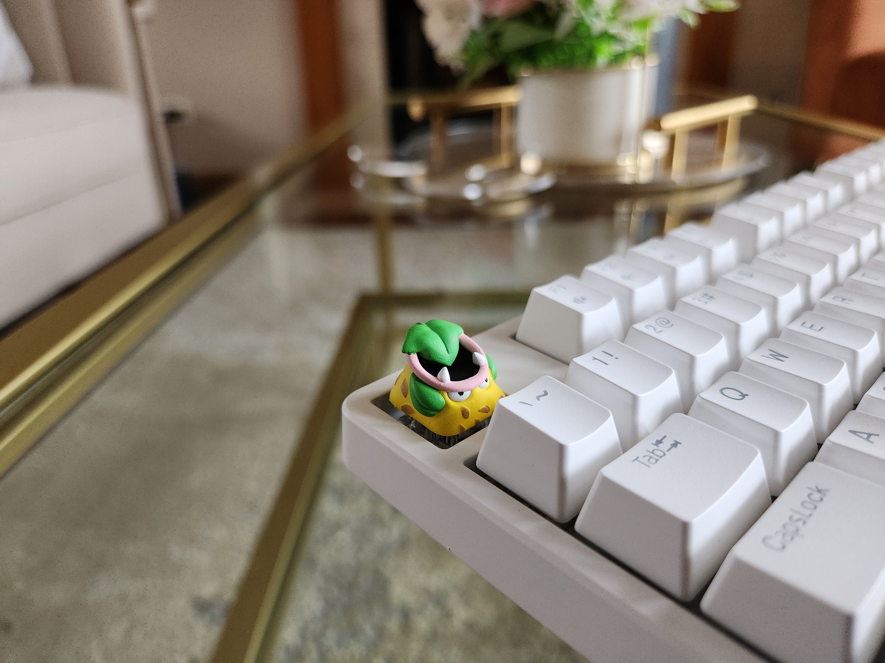 Anime Victreebel Keycap - Hand Painted Cute Keycap Designs, Cherry MX