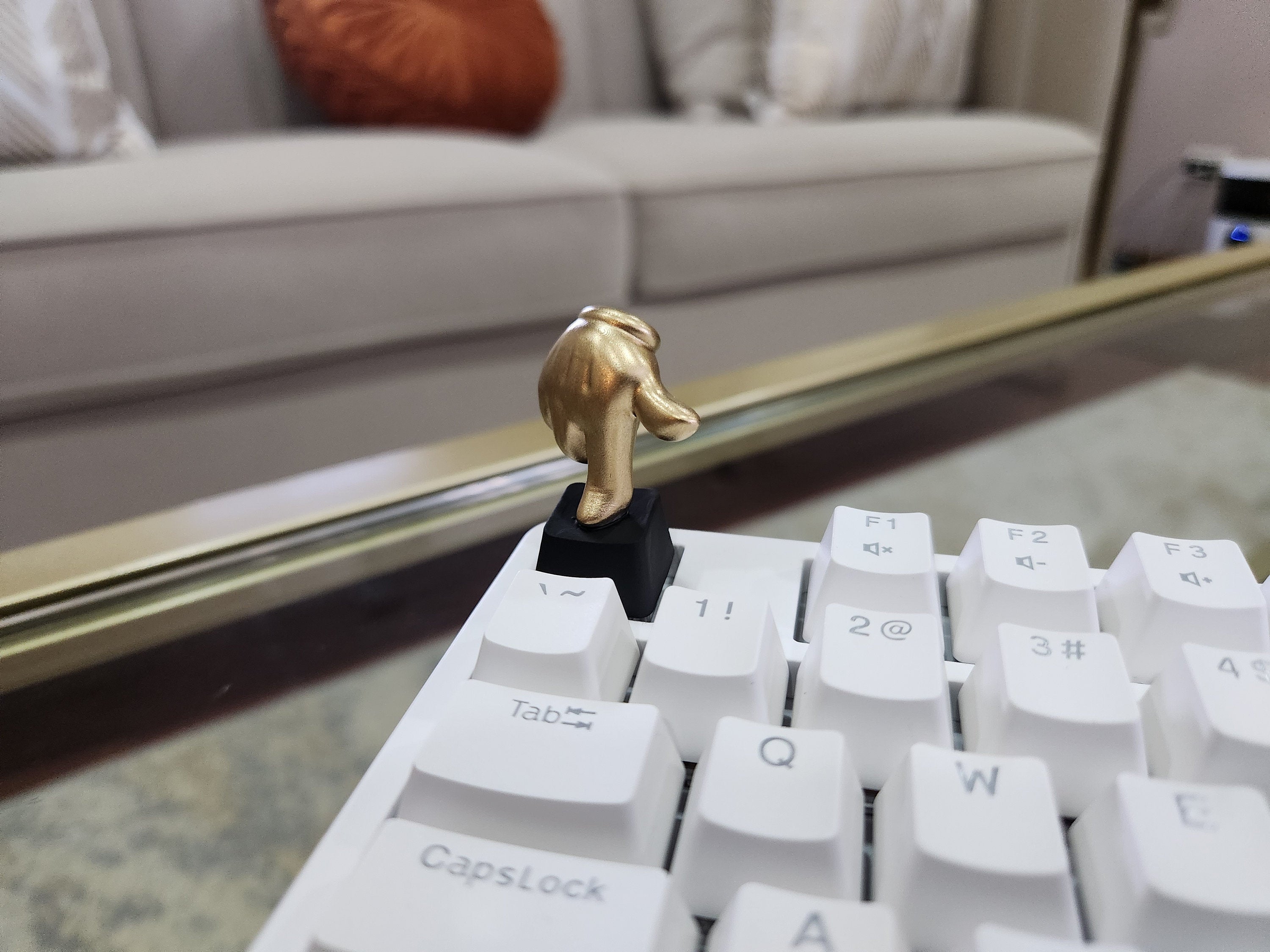 Golden Glove Finger Keycap - Hand Painted Cute Keycap Designs, Cherry MX