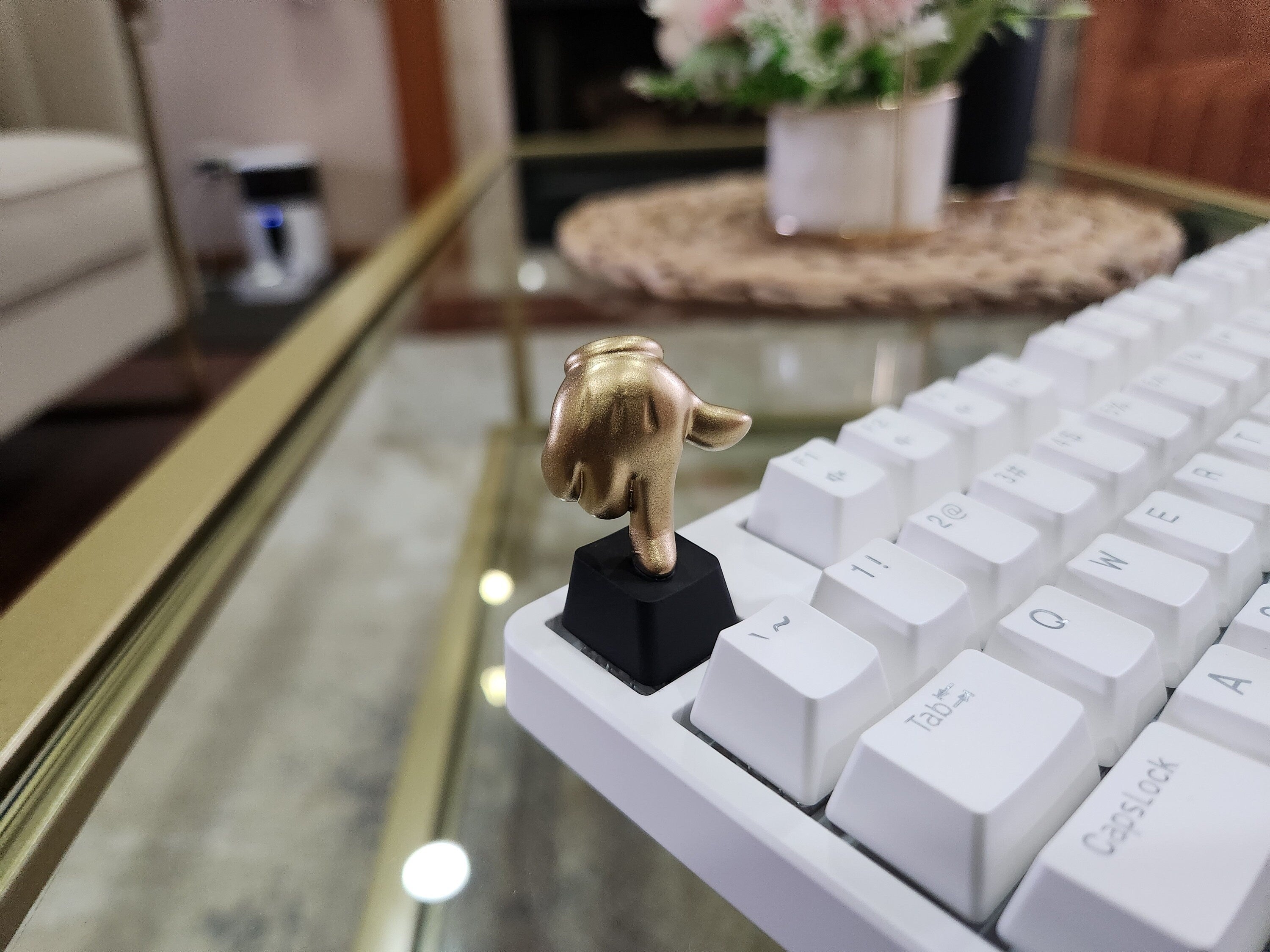 Golden Glove Finger Keycap - Hand Painted Cute Keycap Designs, Cherry MX