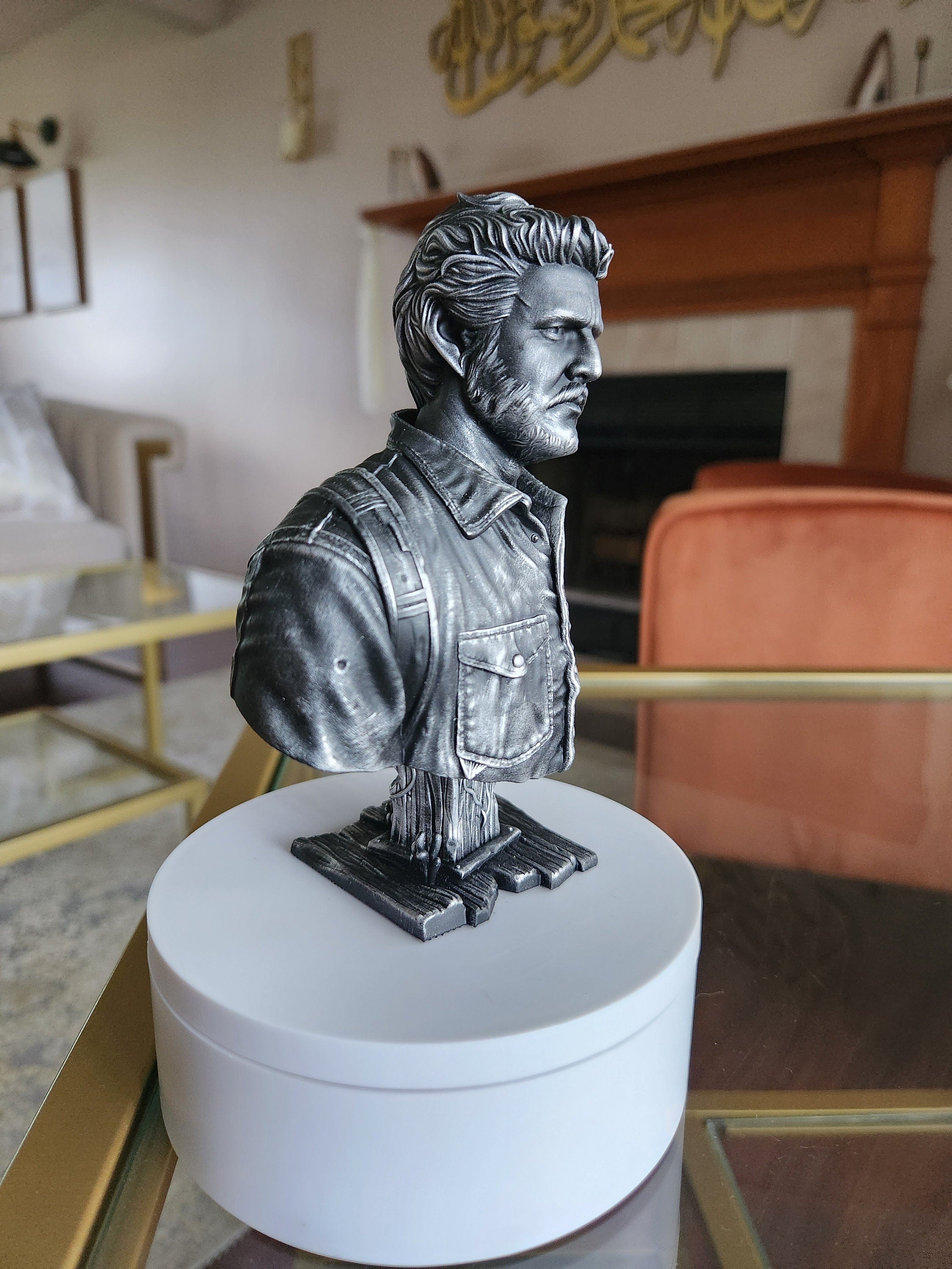 Joel Miller Bust - Perfect for Last of Us TV Collectors! - Pedro Pascal Hand Painted, 5.5" Tall
