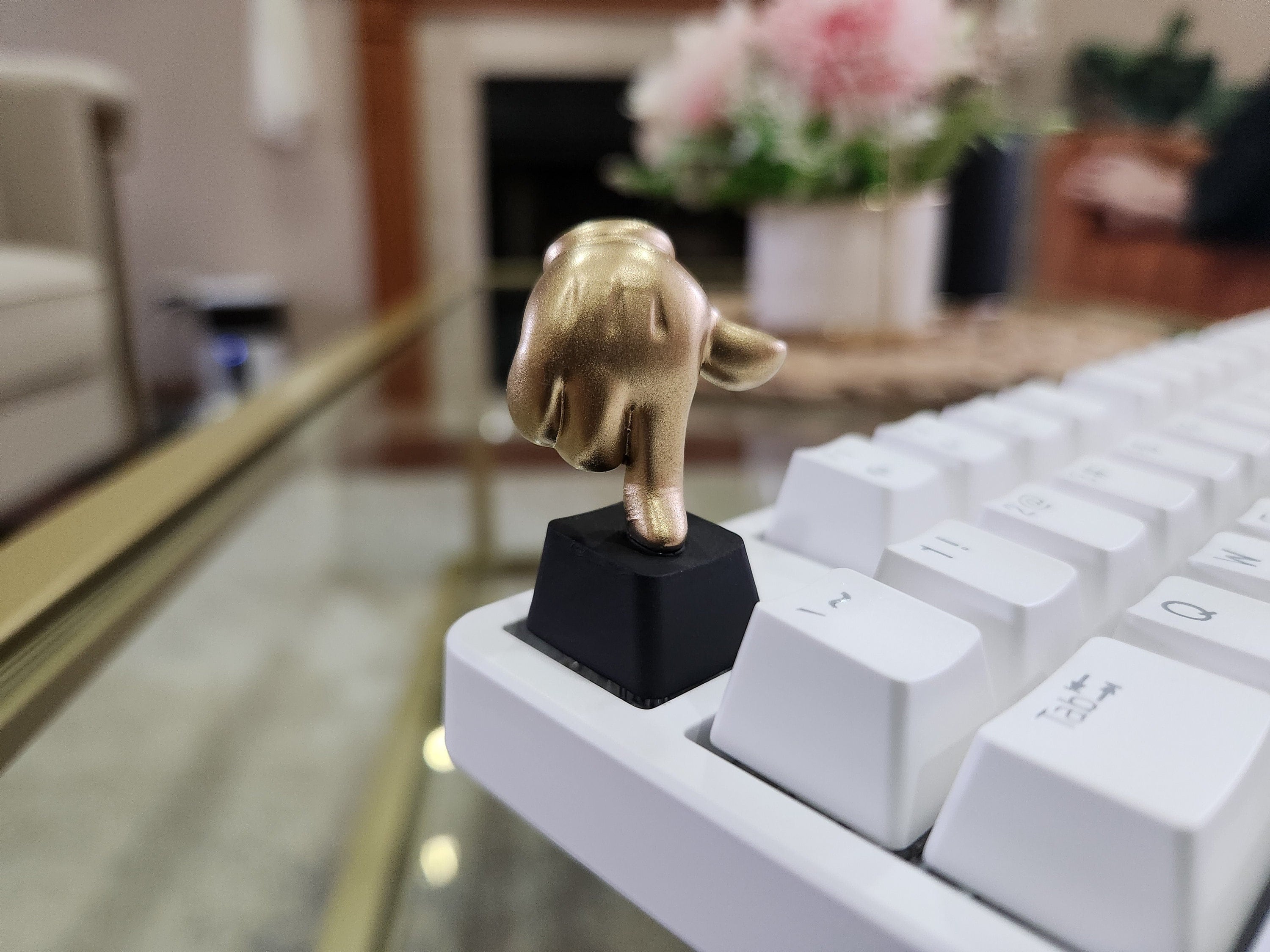 Golden Glove Finger Keycap - Hand Painted Cute Keycap Designs, Cherry MX