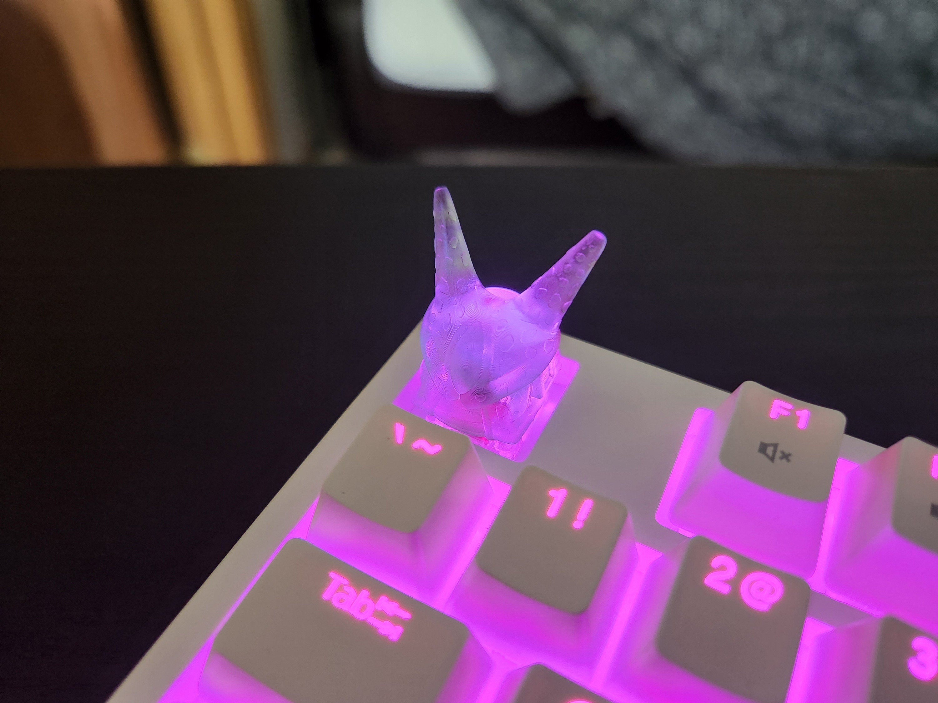 Anime Keycap - Clear Transparent Cute Keycap Designs, Cherry MX, Multiple Colors, Hiko3D